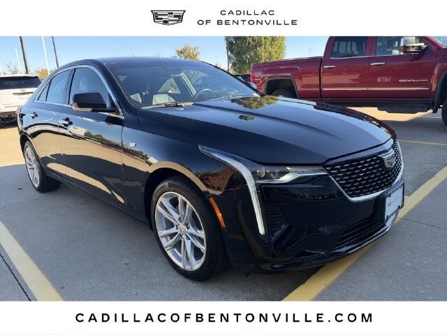 2025 Cadillac CT4