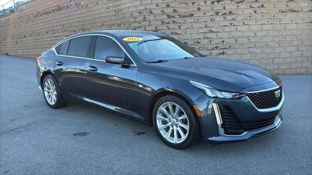 2022 Cadillac CT5 Luxury