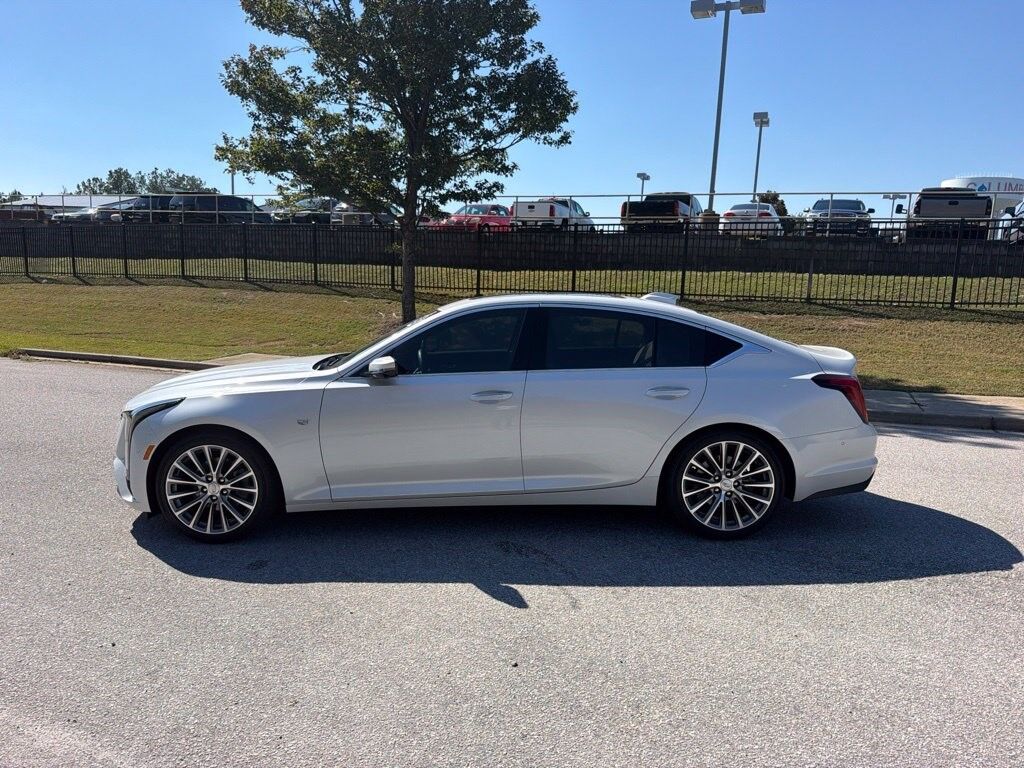 2025 Cadillac CT5 — photo 1 of 6