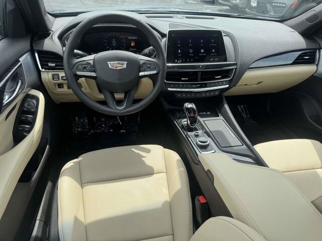 2024 Cadillac CT5 — photo 1 of 6