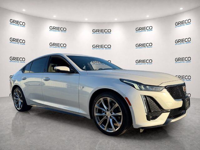 2022 Cadillac CT5 Sport