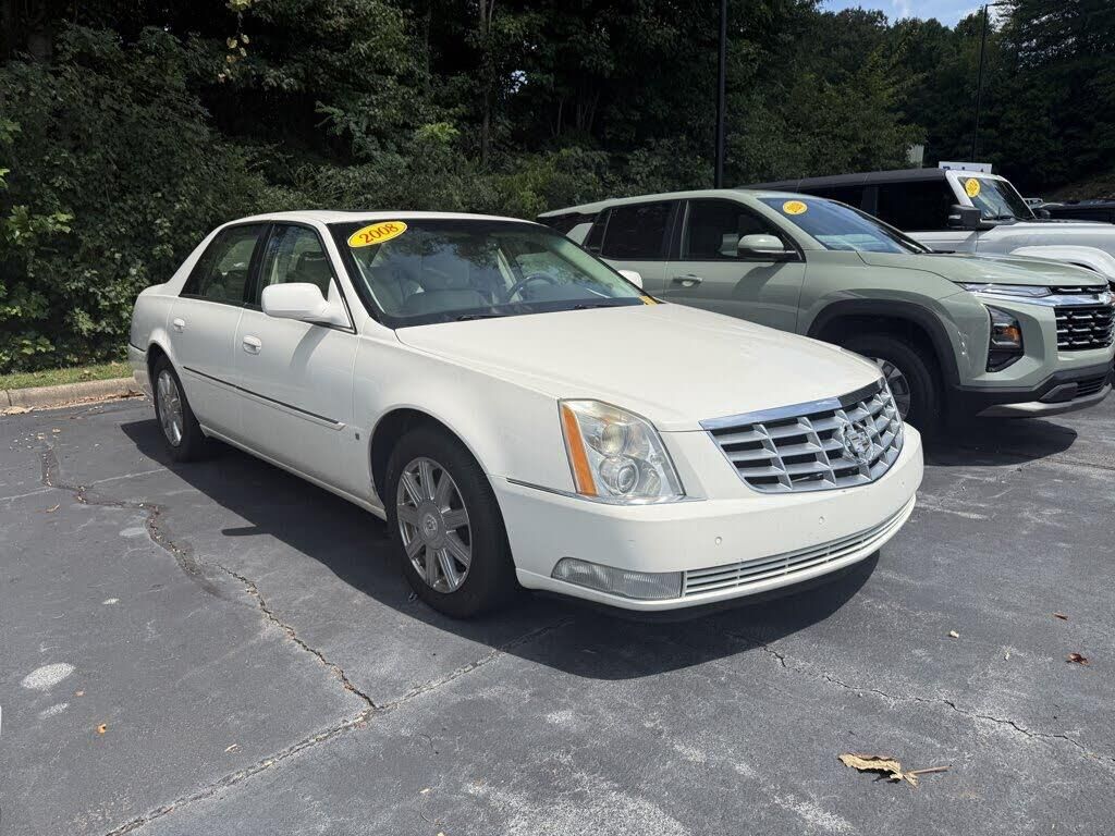 2008 Cadillac DTS Base — photo 1 of 1