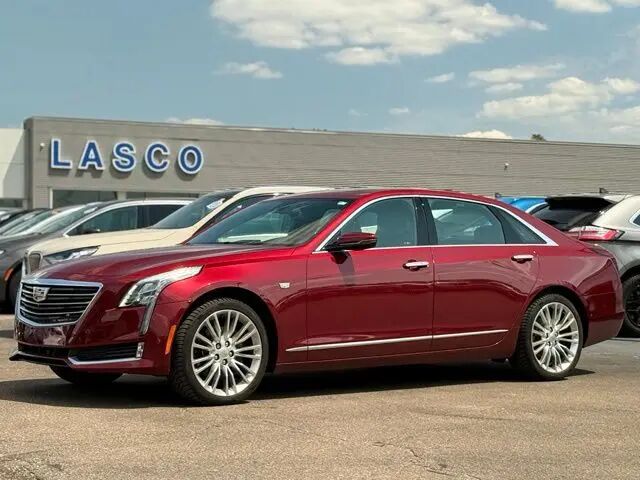 2017 Cadillac CT6 3.6L Luxury — photo 1 of 13
