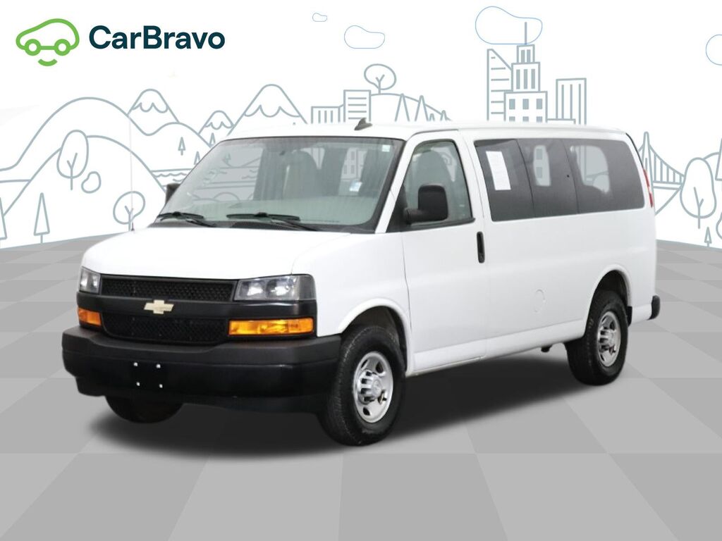 2019 Chevrolet Express Passenger LS — photo 1 of 7