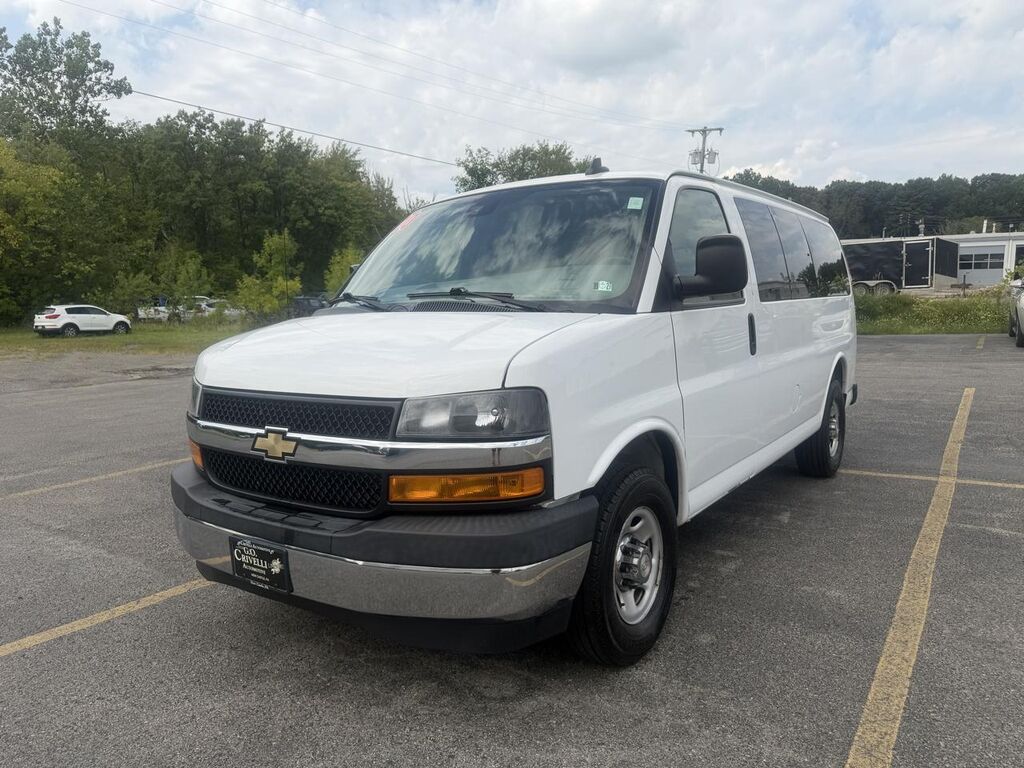 2020 Chevrolet Express Passenger RWD 2500 135" LT — photo 1 of 13