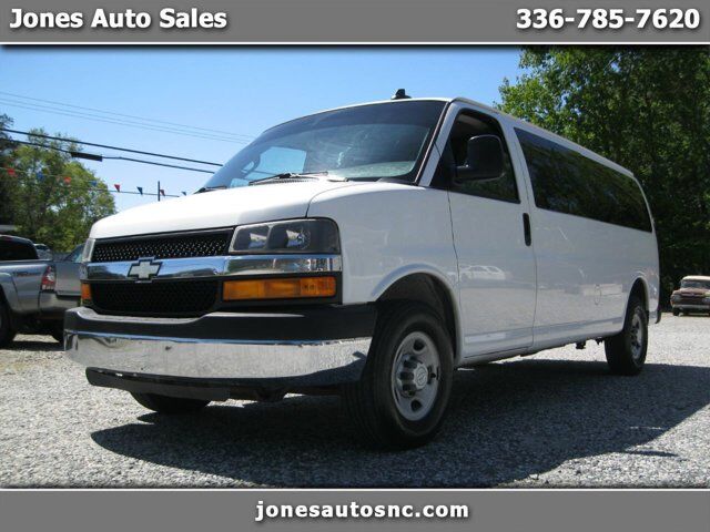 2016 Chevrolet Express Passenger LS