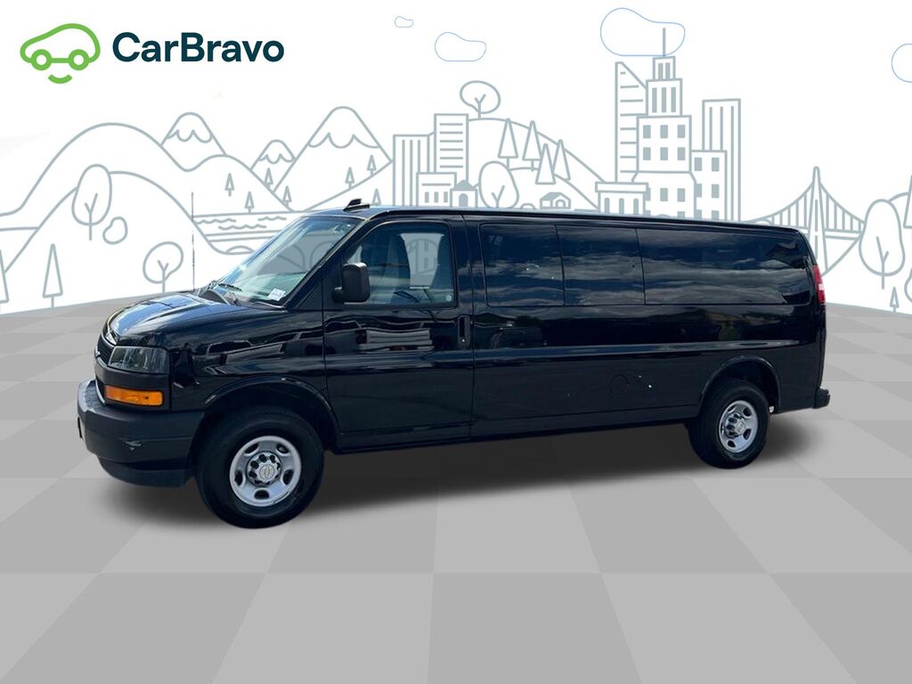 2025 Chevrolet Express Passenger 1LS — photo 1 of 6