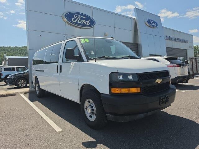2024 Chevrolet Express LS 3500