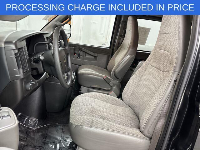 2025 Chevrolet Express LT 3500