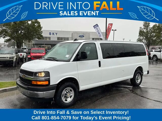 2025 Chevrolet Express LT 3500
