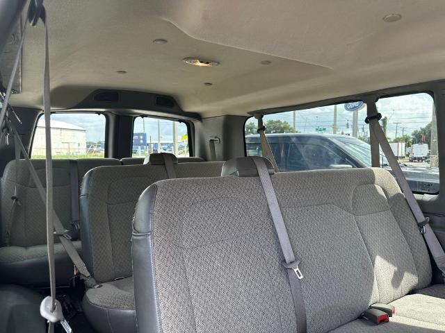 2025 Chevrolet Express LT 3500