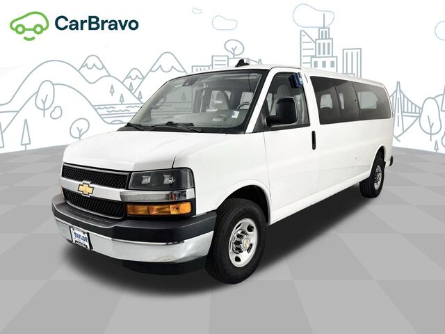 2024 Chevrolet Express Passenger 1LT