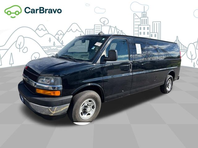 2017 Chevrolet Express Passenger LT