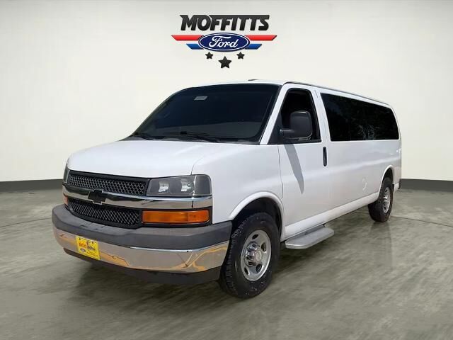 2017 Chevrolet Express LT 3500