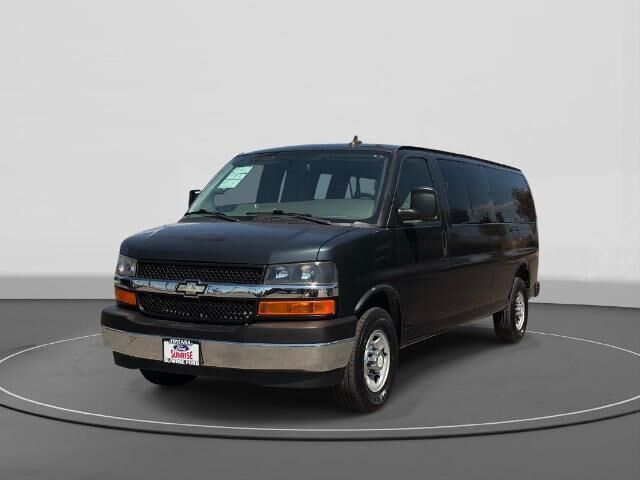 2017 Chevrolet Express LT 3500