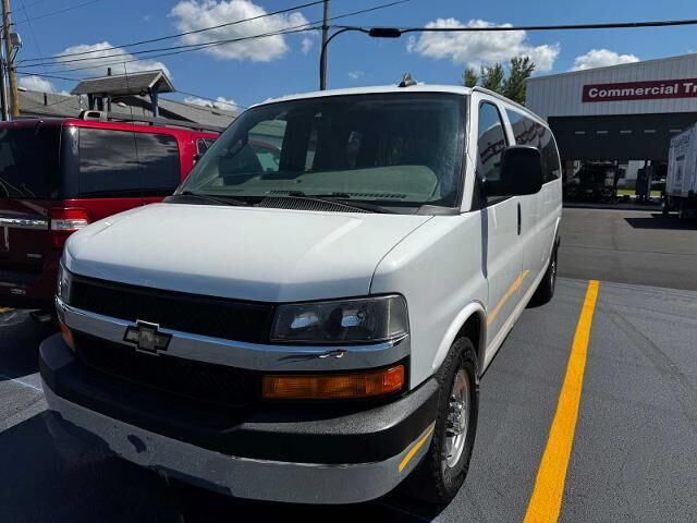 2017 Chevrolet Express LT 3500 — photo 1 of 26