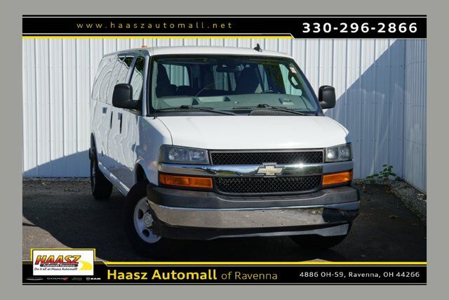 2019 Chevrolet Express Passenger LT