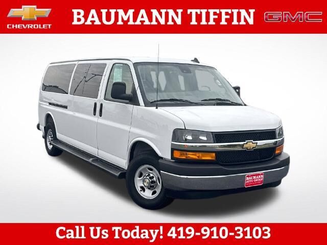 2025 Chevrolet Express LT 3500