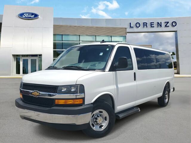2025 Chevrolet Express LT 3500