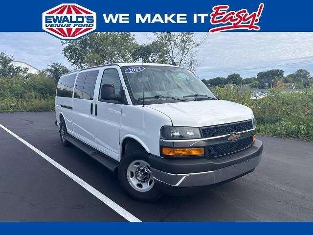 2025 Chevrolet Express LT 3500