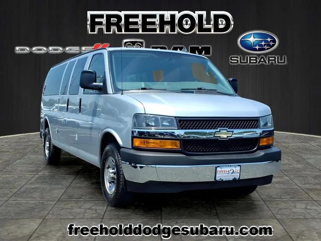 2018 Chevrolet Express LT 3500 — photo 1 of 13
