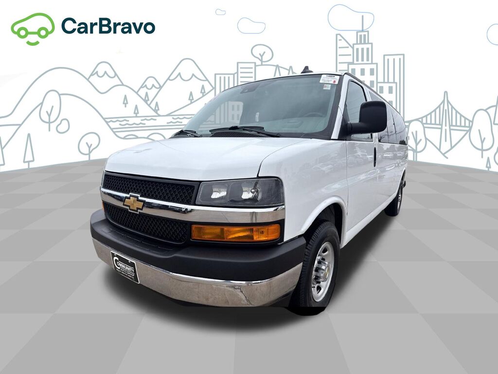 2024 Chevrolet Express Passenger 1LT — photo 1 of 7