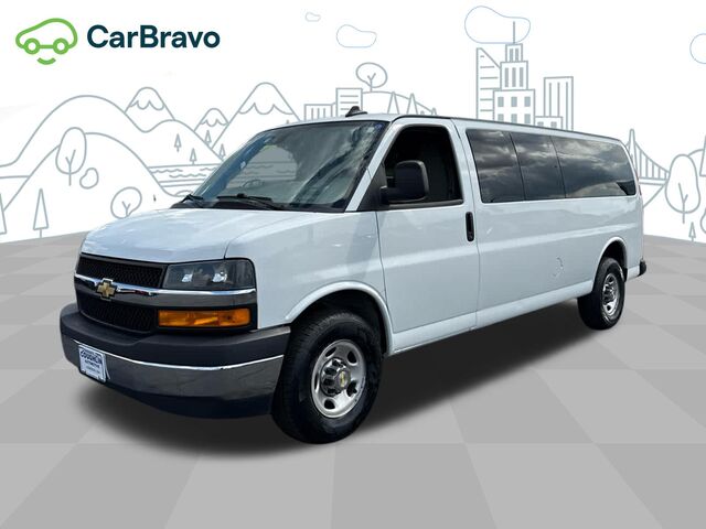 2024 Chevrolet Express Passenger 1LT