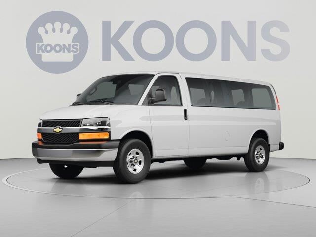 2025 Chevrolet Express LT 3500