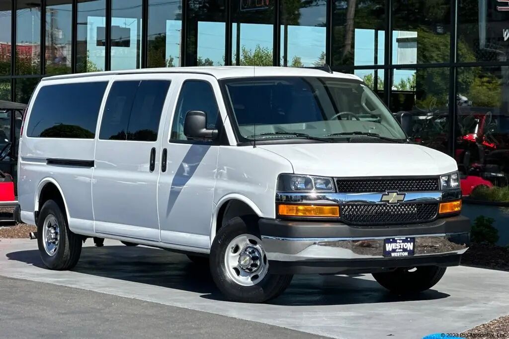 2024 Chevrolet Express LT 3500 — photo 1 of 13