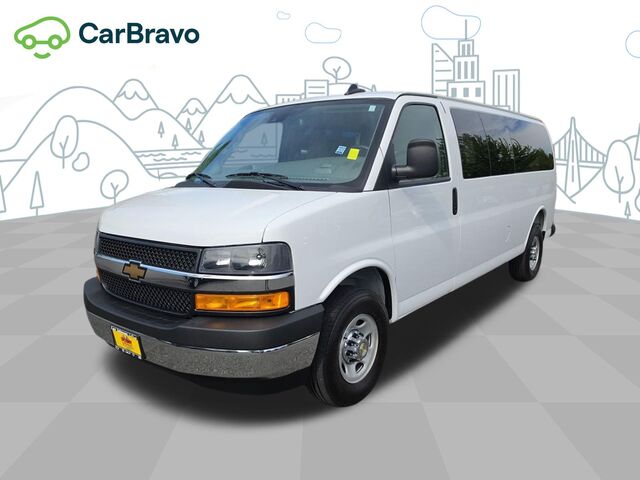 2025 Chevrolet Express Passenger 1LT