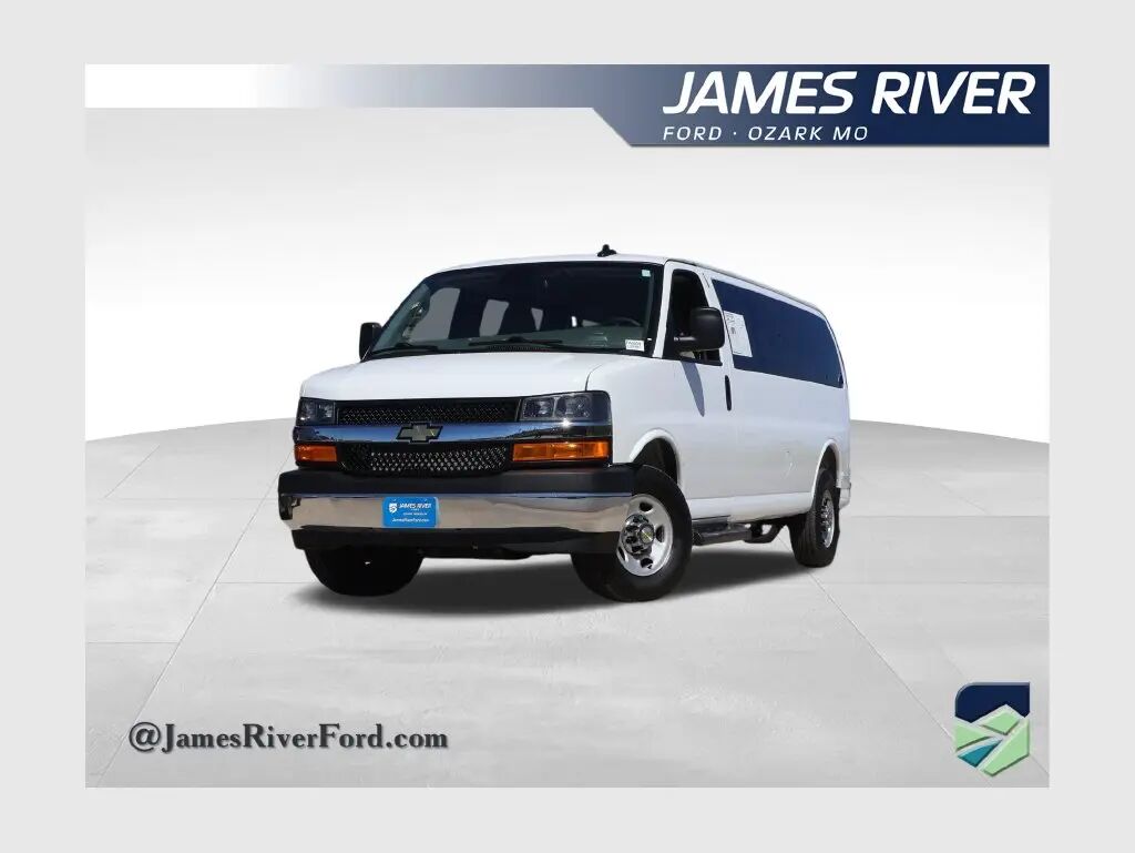 2025 Chevrolet Express LT 3500 — photo 1 of 13