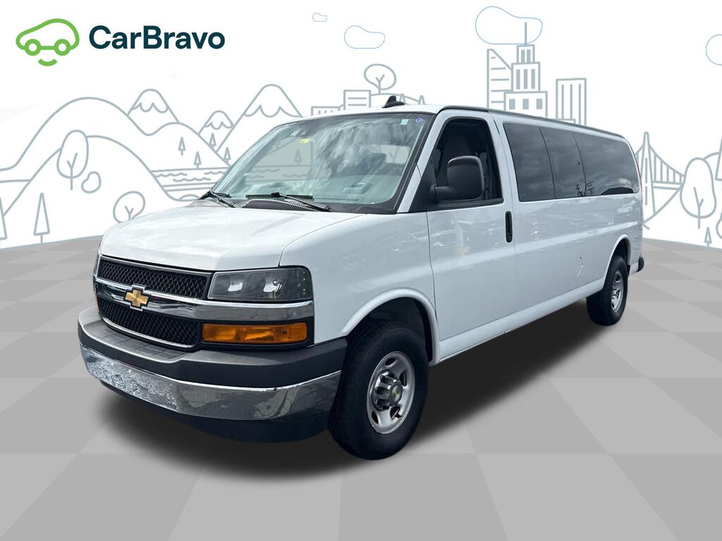 2024 Chevrolet Express Passenger 1LT — photo 1 of 6