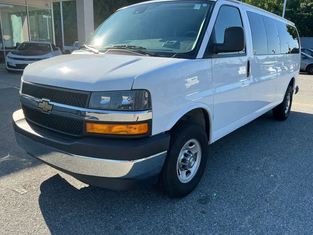 2024 Chevrolet Express LT 3500 — photo 1 of 13