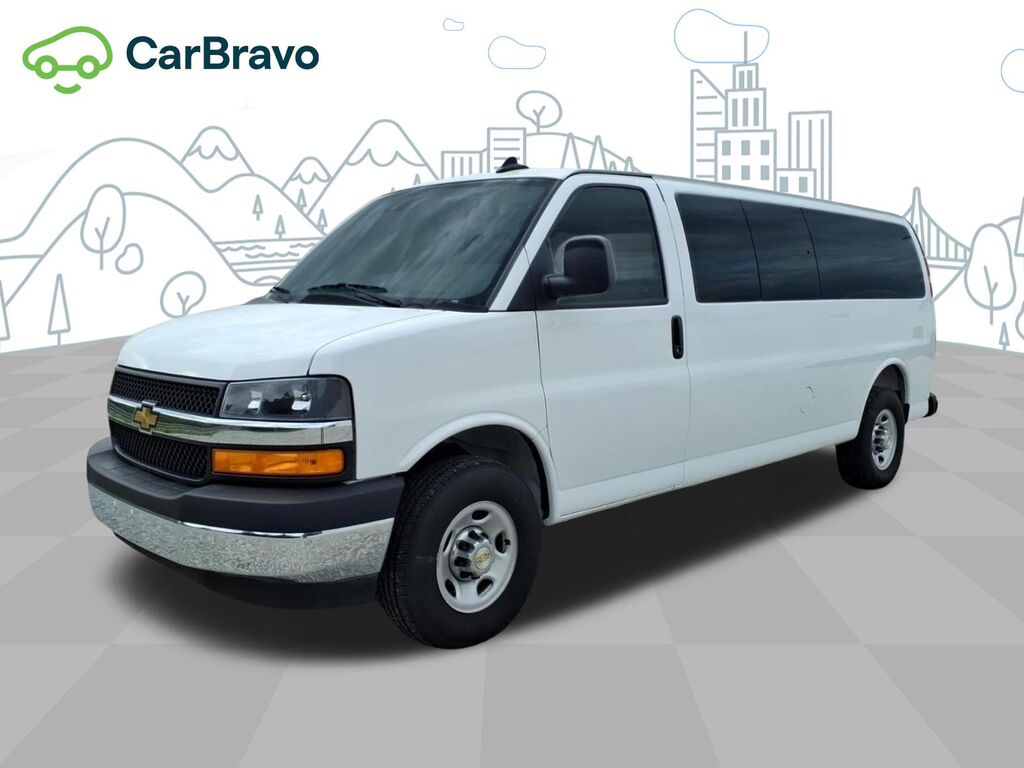 2025 Chevrolet Express Passenger 1LT — photo 1 of 7