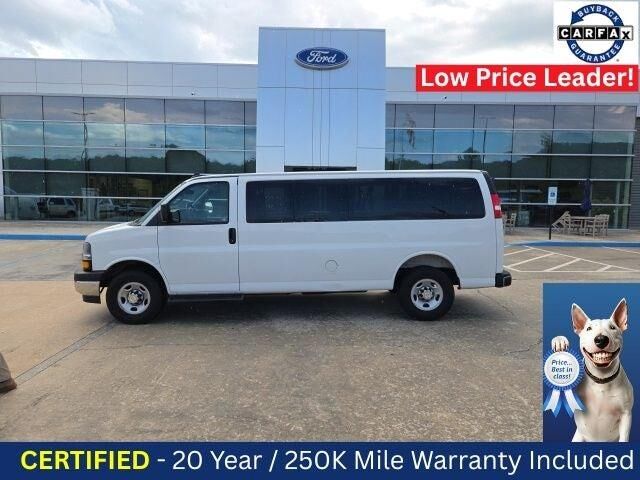 2025 Chevrolet Express LT 3500