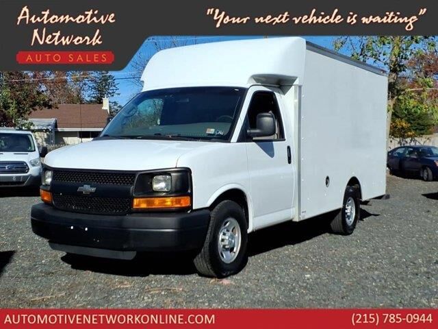 2015 Chevrolet Express 3500 — photo 1 of 65