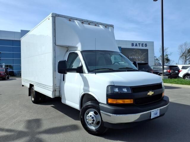 2022 Chevrolet Express 3500