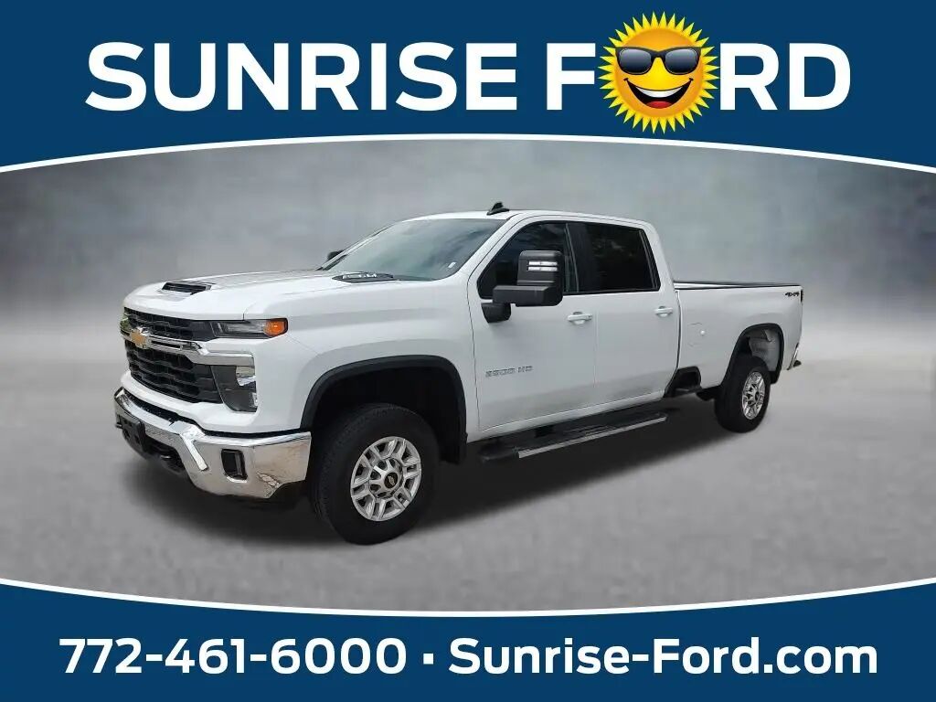 2025 Chevrolet Silverado 2500HD LT — photo 1 of 13