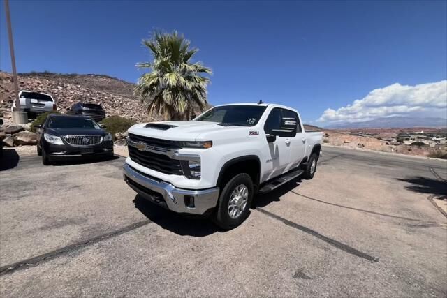 2025 Chevrolet Silverado 2500HD LT — photo 1 of 22