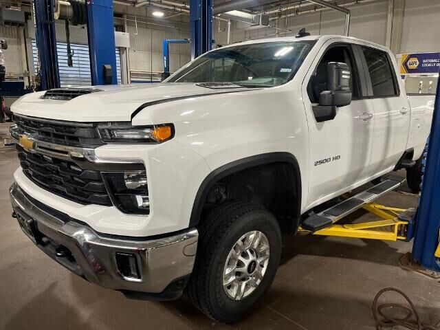 2025 Chevrolet Silverado 2500HD LT — photo 1 of 26