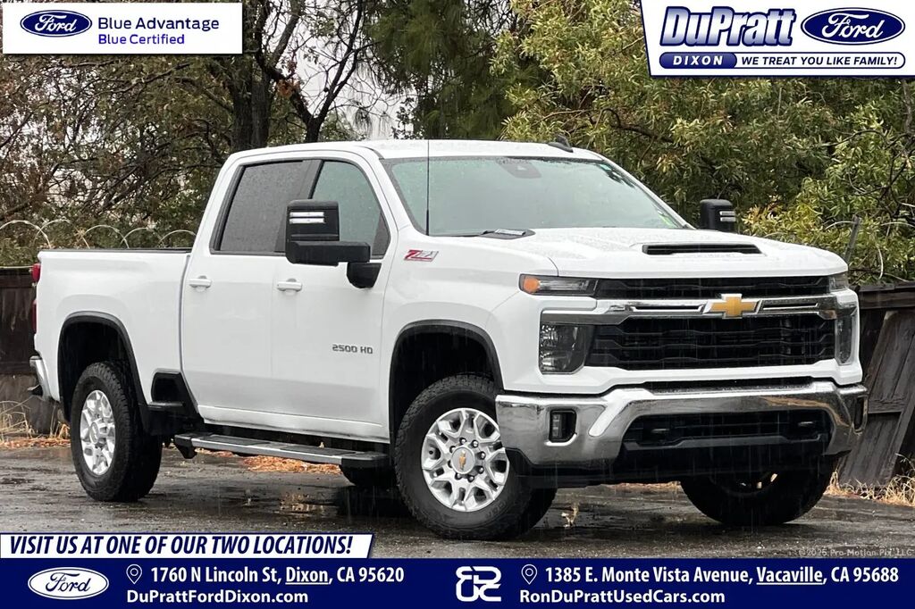 2025 Chevrolet Silverado 2500HD LT — photo 1 of 13