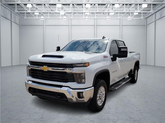 2025 Chevrolet Silverado 2500HD LT — photo 1 of 13