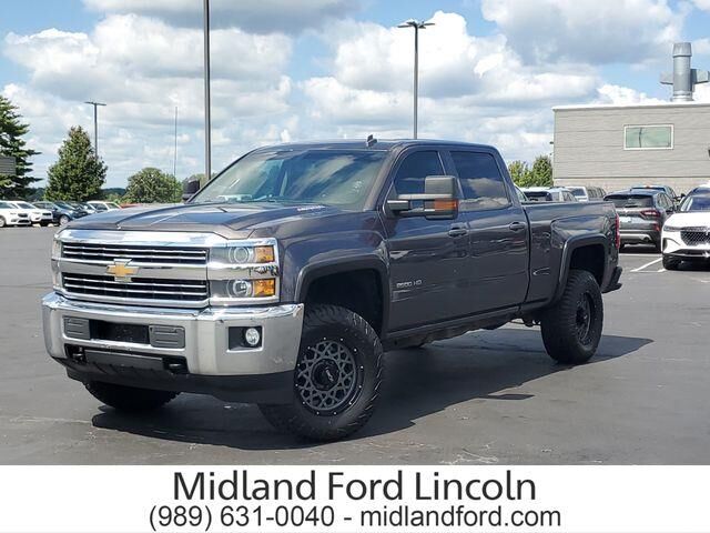 2015 Chevrolet Silverado 2500HD LT — photo 1 of 26