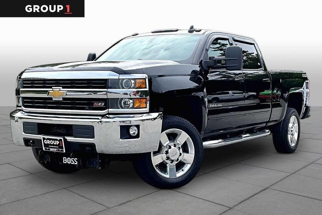 2017 Chevrolet Silverado 2500HD LT — photo 1 of 1