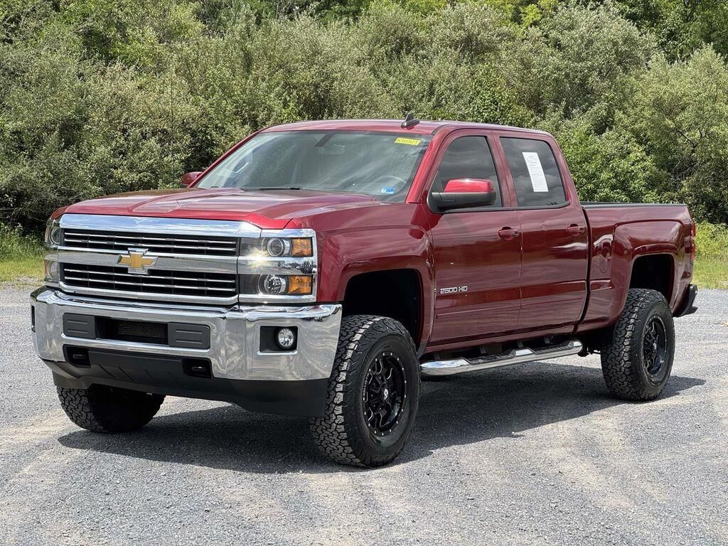 2018 Chevrolet Silverado 2500HD LT — photo 1 of 13