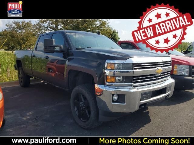 2015 Chevrolet Silverado 2500HD LT — photo 1 of 4
