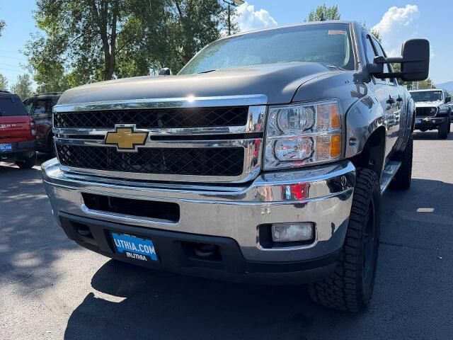2013 Chevrolet Silverado 2500HD LT — photo 1 of 26