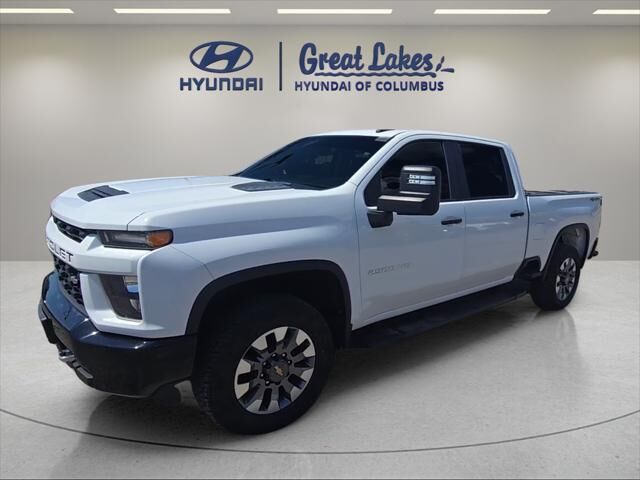 2022 Chevrolet Silverado 2500HD Custom — photo 1 of 9