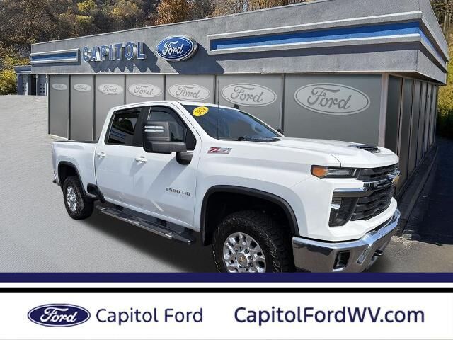 2024 Chevrolet Silverado 2500HD LT — photo 1 of 13