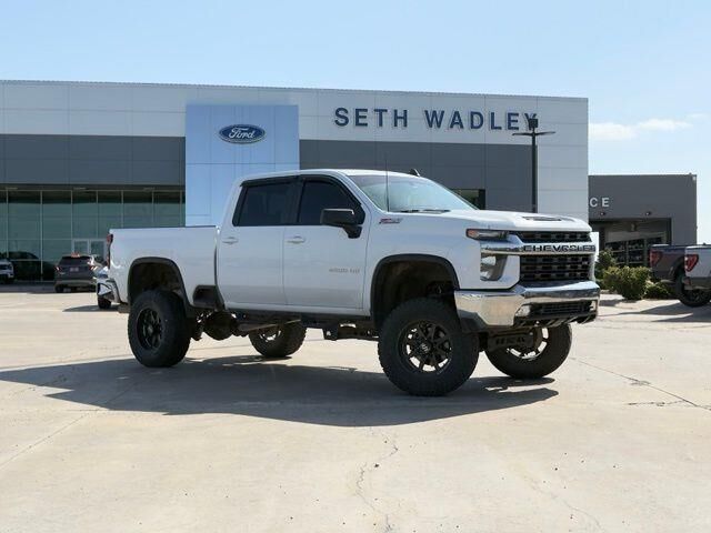 2020 Chevrolet Silverado 2500HD LT — photo 1 of 13